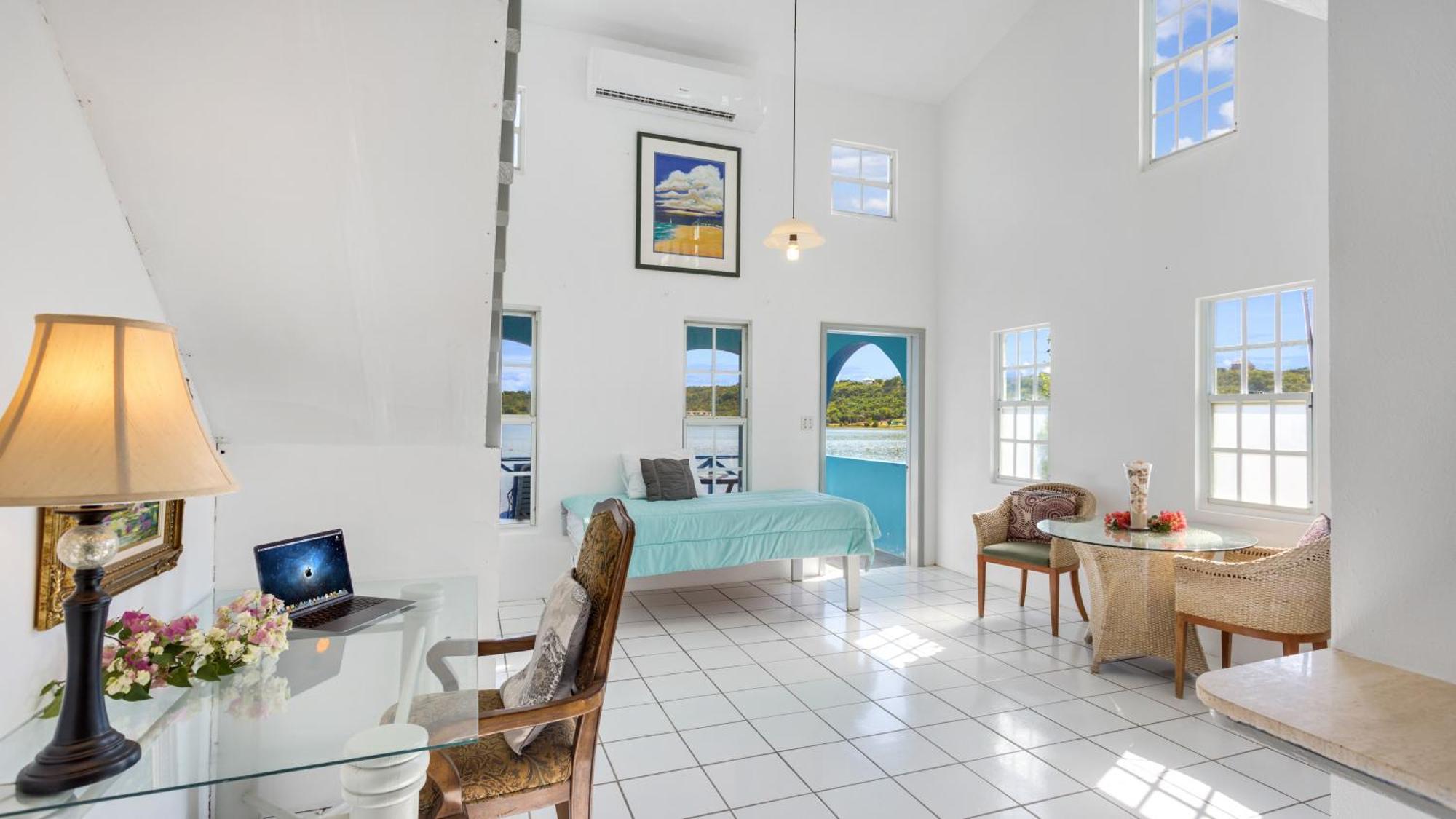 Edwards Guesthouse Sandy Ground Village ภายนอก รูปภาพ